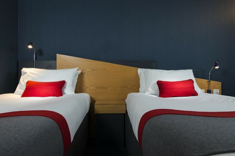 Hotel Holiday Inn Express Swansea - East