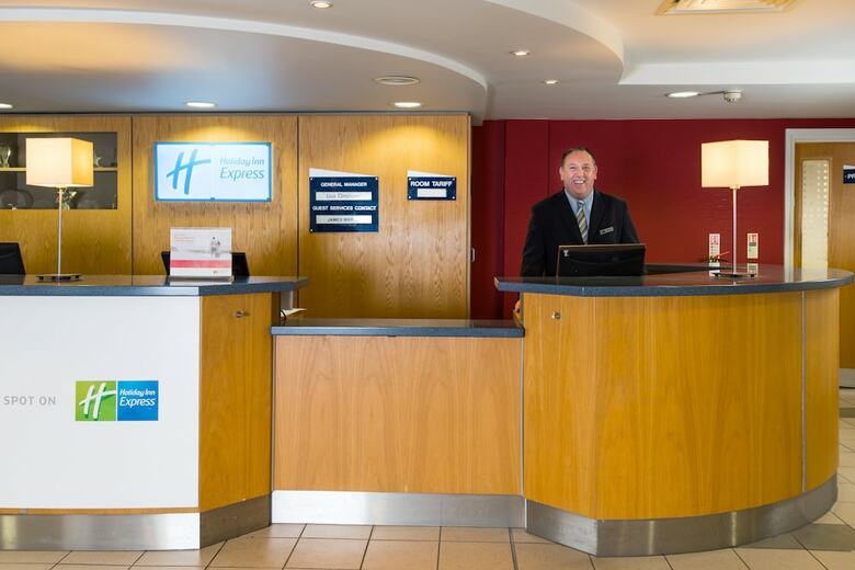 Hotel Holiday Inn Express Swansea - East