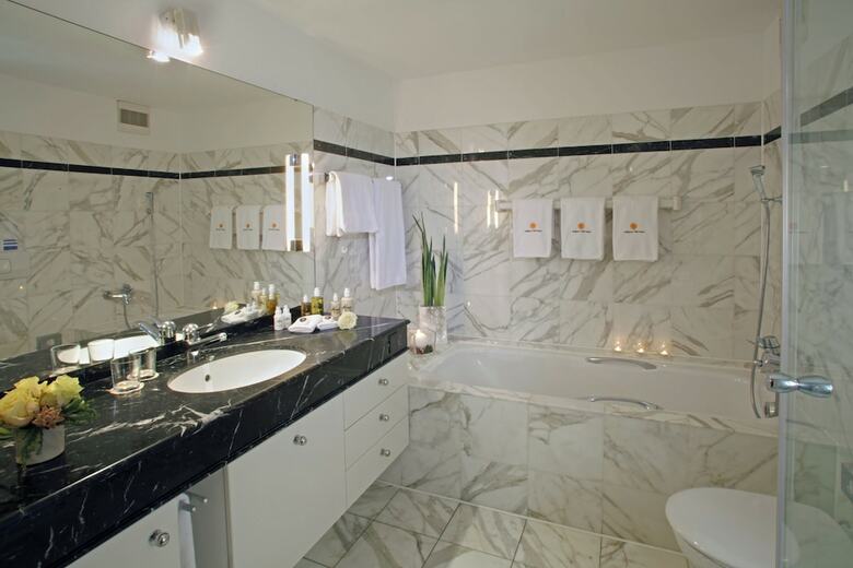 Villa Sassa Hotel, Residence & Spa
