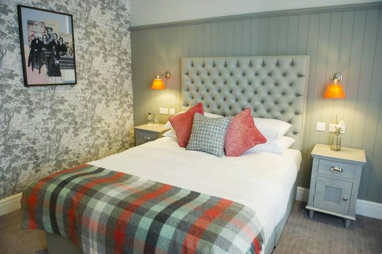 Crown Hotel