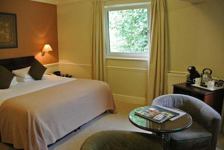 Crown Hotel