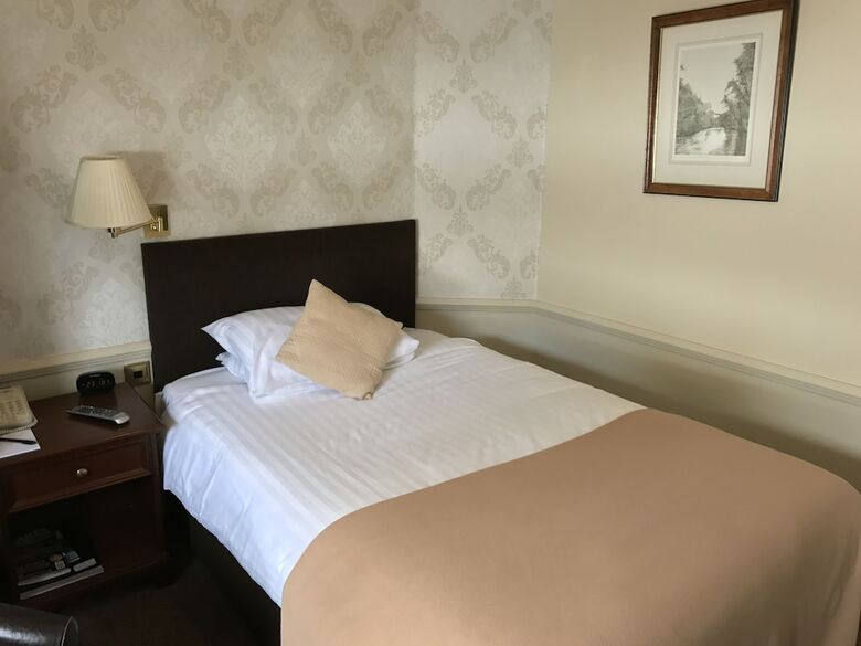 Crown Hotel