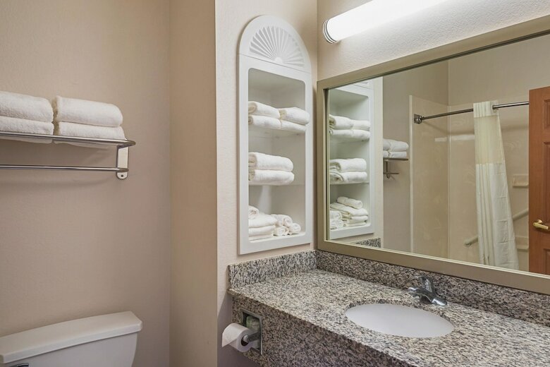 Hotel Quality Inn & Suites