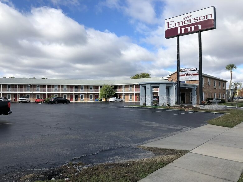 Motel Emerson Inn