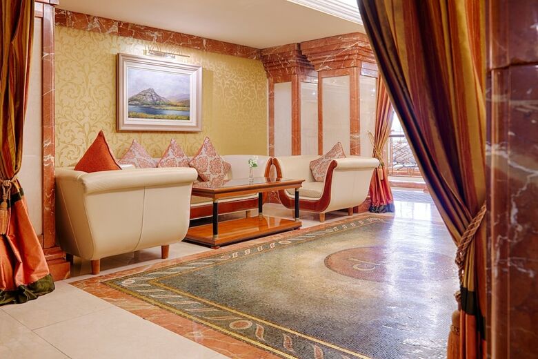 Killarney Plaza Hotel And Spa
