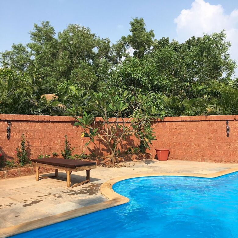Cabana Banyan Tree Yoga