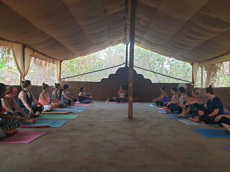 Cabana Banyan Tree Yoga