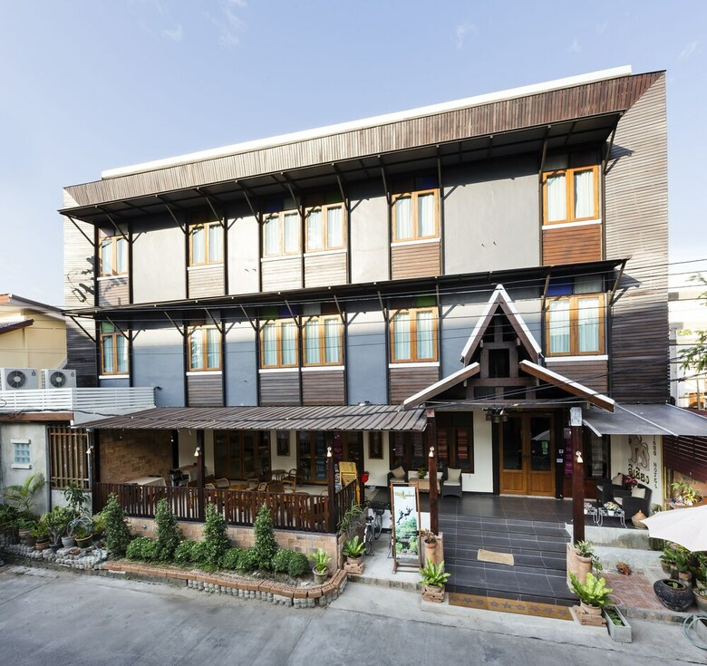 Lee Chiang Hotel