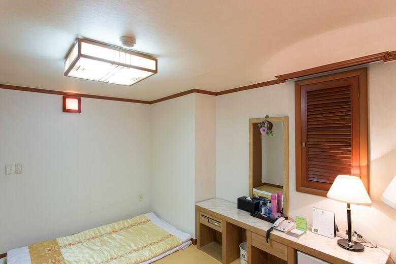 Kaya Latree Hotel