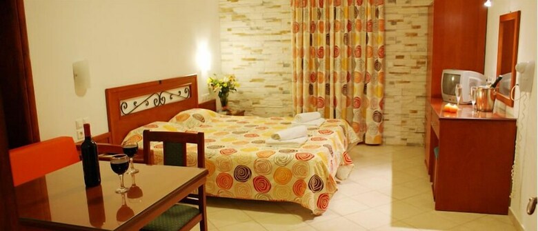 Aparthotel Plaka Hotel II