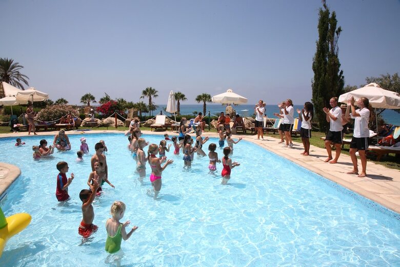 Coral Beach Hotel And Resort