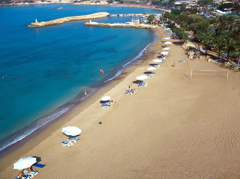 Coral Beach Hotel And Resort