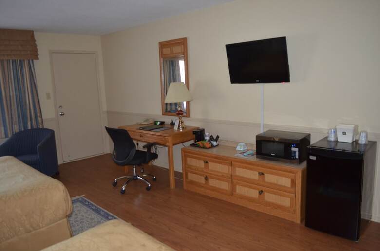 Hotel Country Squire Resort