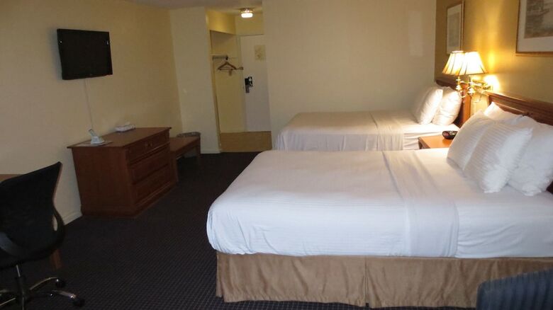 Hotel Country Squire Resort