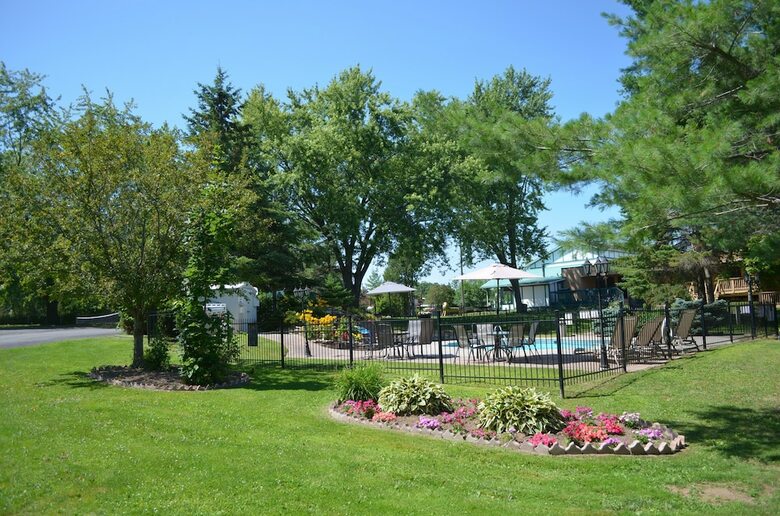 Hotel Country Squire Resort