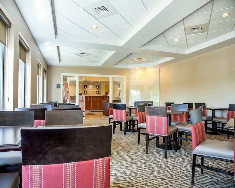 Hotel Comfort Suites West Warwick - Providence