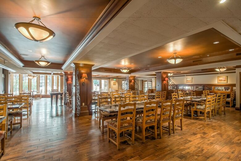 The Chateaux Deer Valley