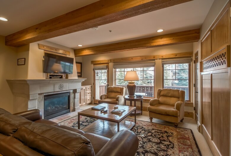 The Chateaux Deer Valley