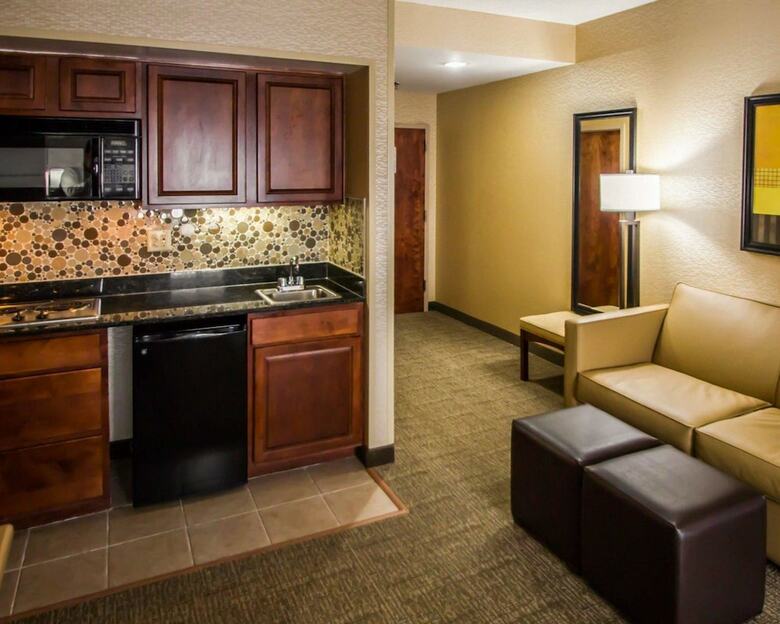 Hotel Quality Suites Nyc Gateway