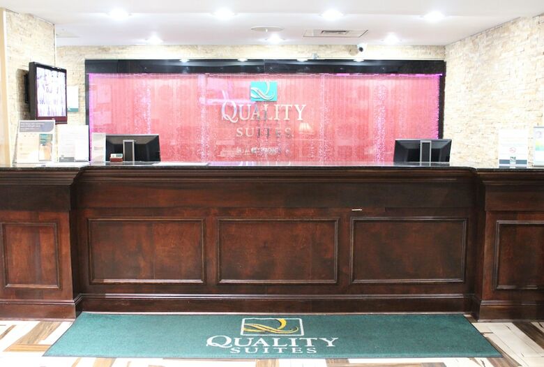 Hotel Quality Suites Nyc Gateway