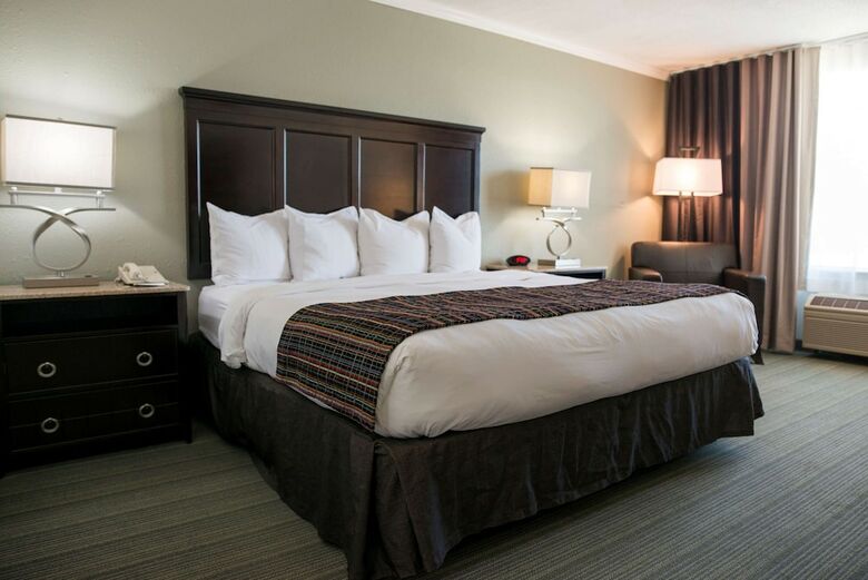 Hotel Country Inn & Suites By Radisson, Effingham, Il