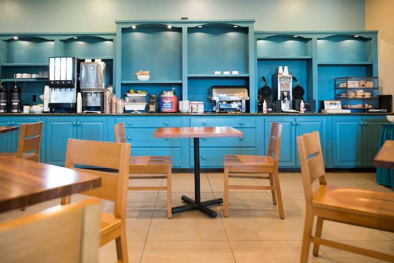 Hotel Country Inn & Suites By Radisson, Effingham, Il
