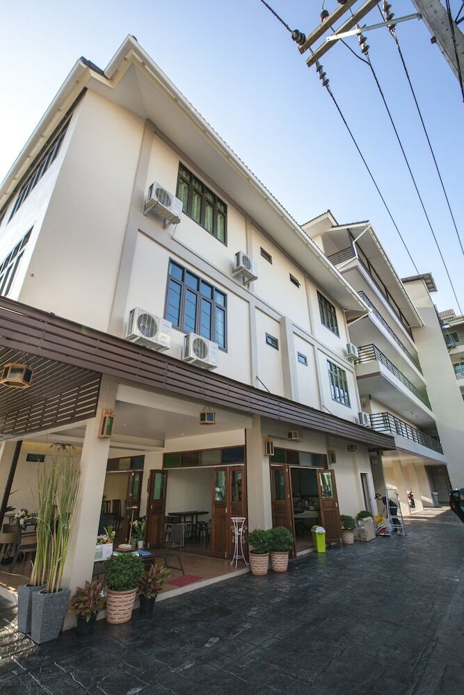 Chiang Mai Waroros Boutique Hotel