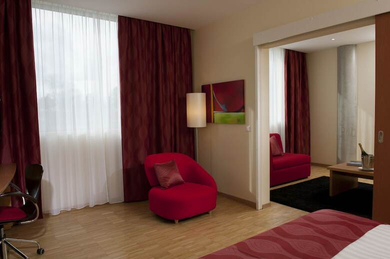 Hotel Ramada Encore By Wyndham Geneva