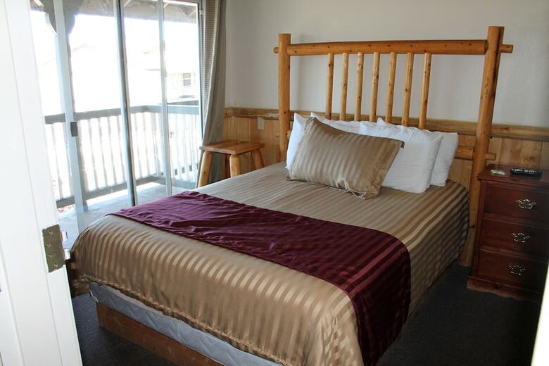 Hotel Fireside Lodge