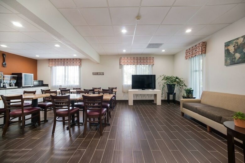 Hotel Ramada By Wyndham Effingham