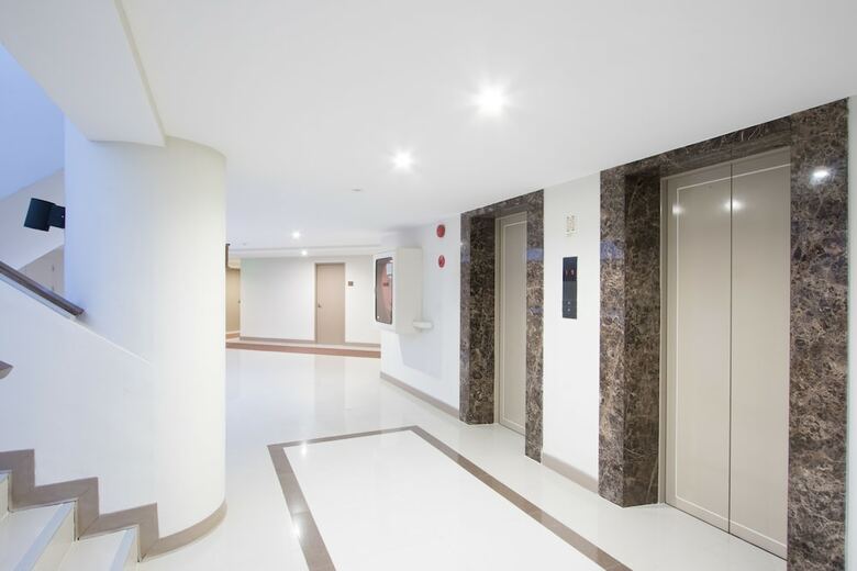 Thomson Hotel Huamark