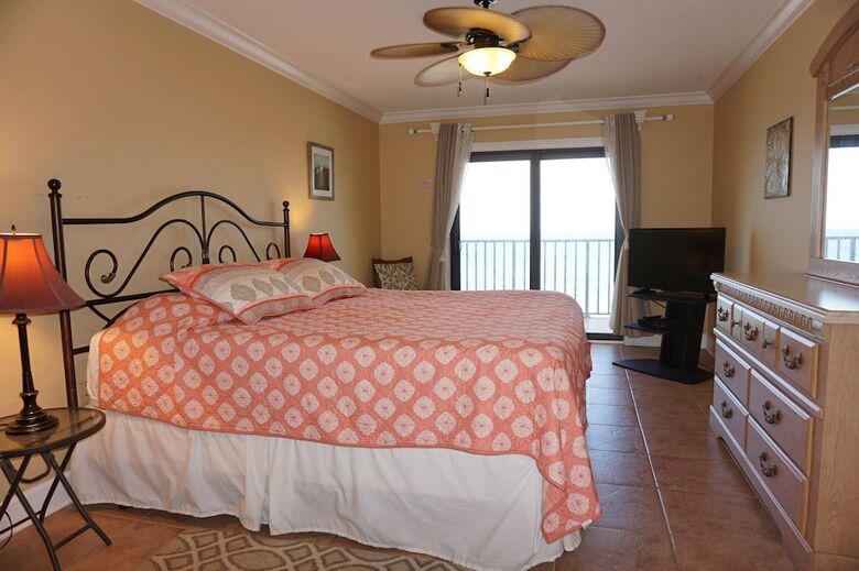 Las Brisas Condominiums