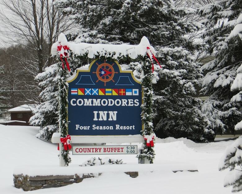Hotel Commodores Inn