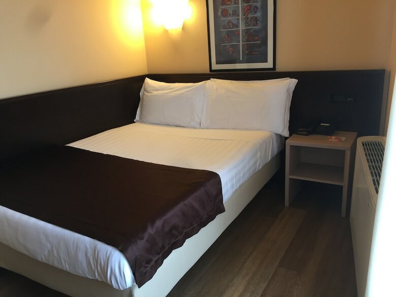 Hotel Carlton