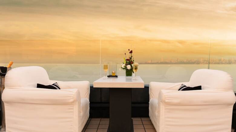 Hotel Intercontinental Marine Drive Mumbai