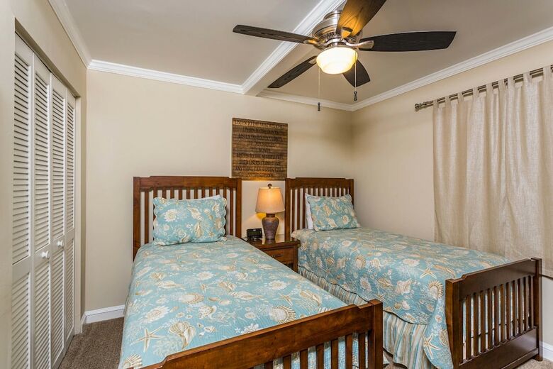 Hodnett Cooper's Beach Club