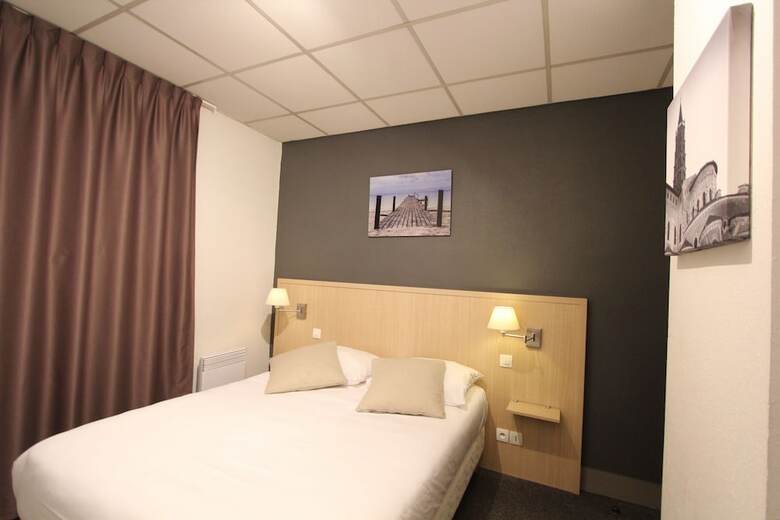 Hotel Vol De Nuit