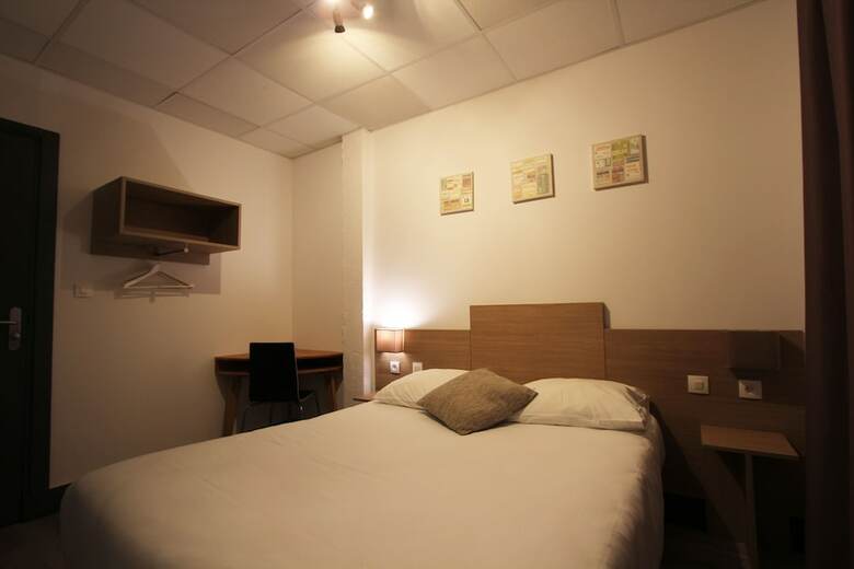 Hotel Vol De Nuit