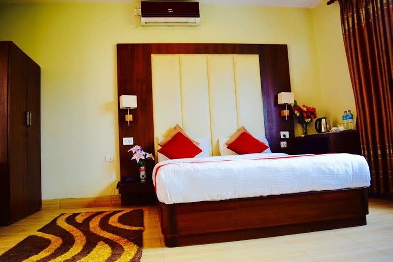 Regal Airport Hotel