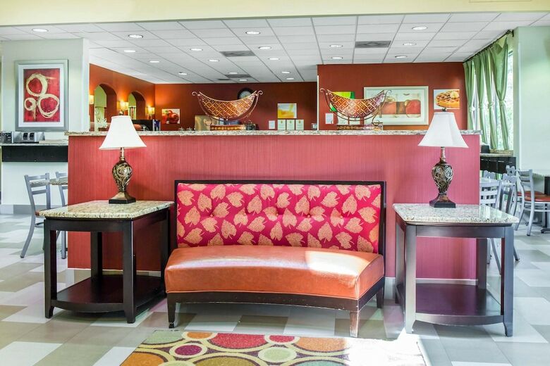 Hotel Quality Suites