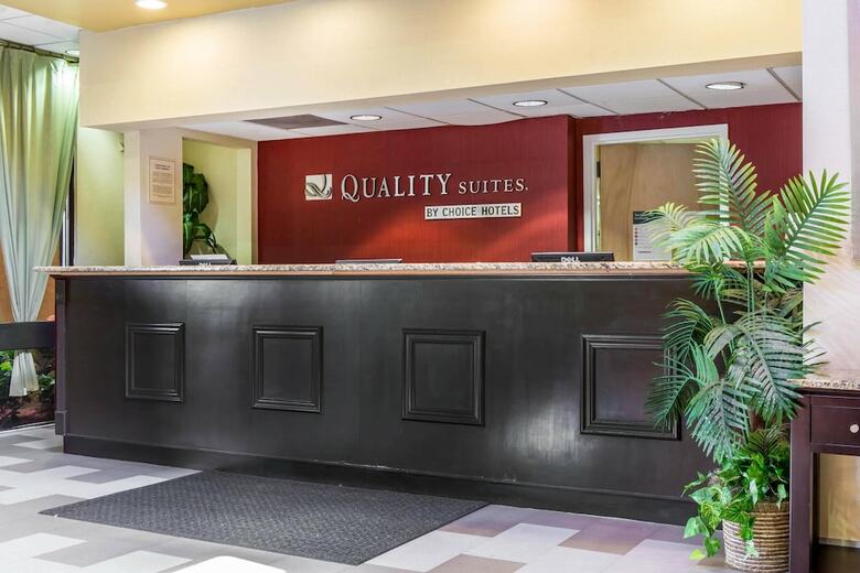 Hotel Quality Suites