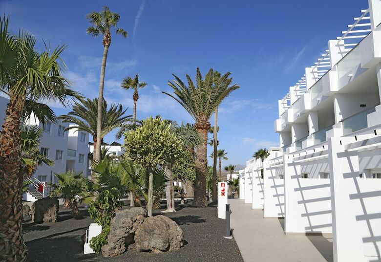 Hotel Aequora Lanzarote Suites