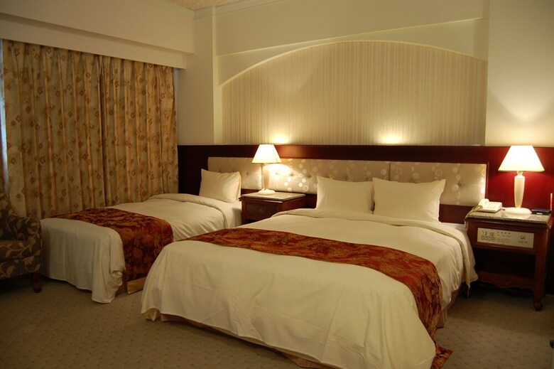 Hua Tong Hotel