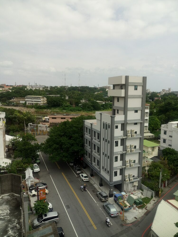 Hua Tong Hotel
