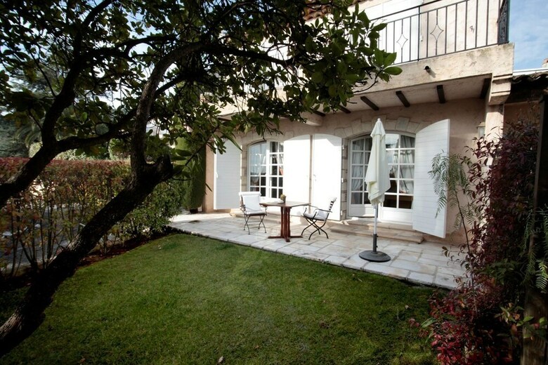 Hotel H�tel Alain Llorca