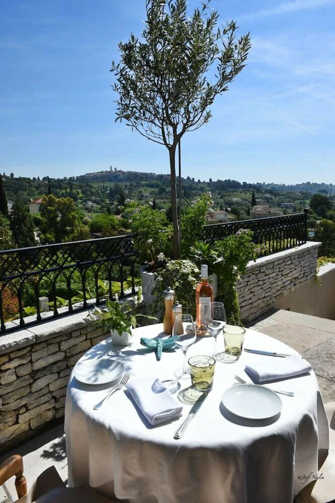 Hotel H�tel Alain Llorca