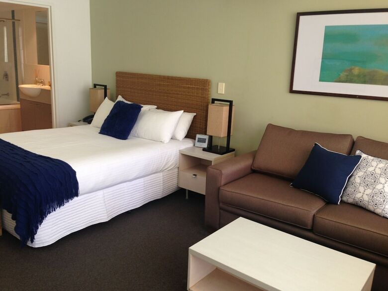Ettalong Beach Premium Waterview Apartments