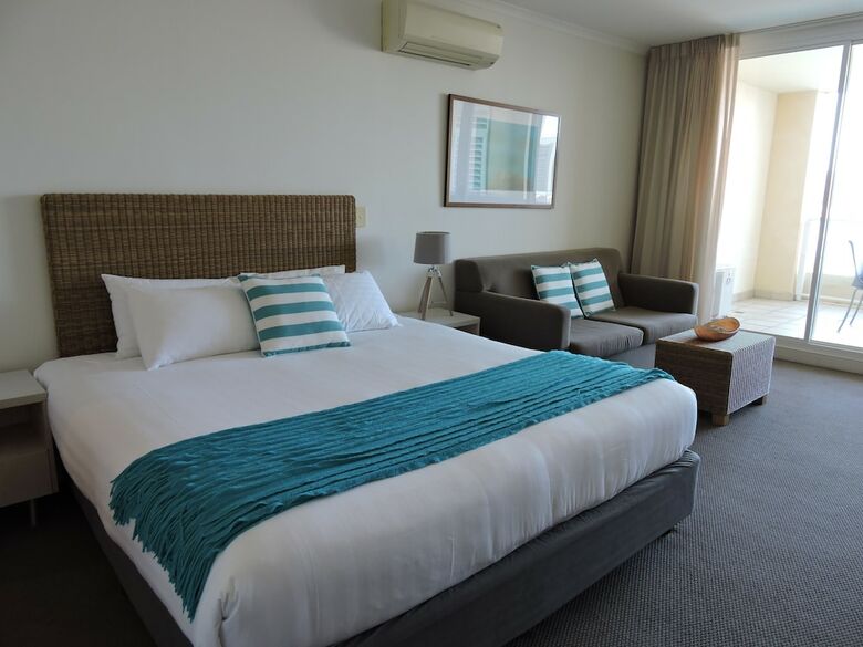 Ettalong Beach Premium Waterview Apartments
