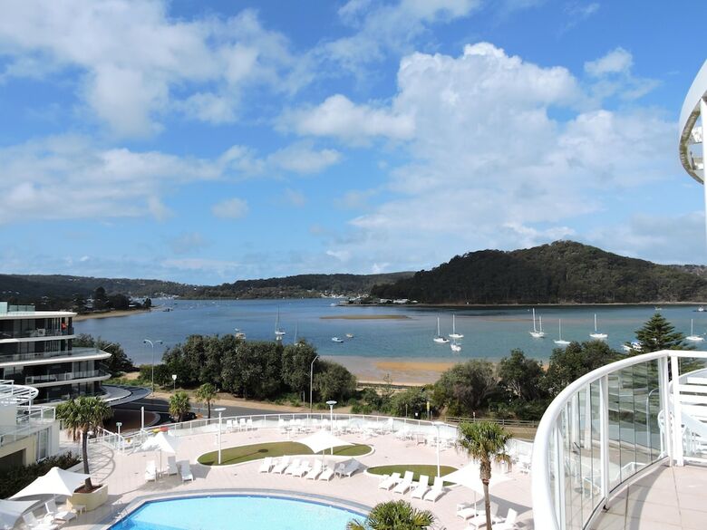 Ettalong Beach Premium Waterview Apartments