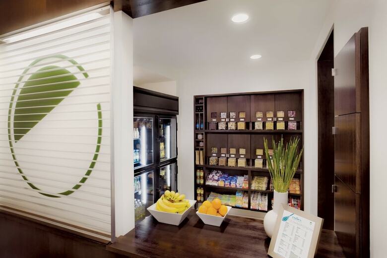 Hotel Element Miami Doral